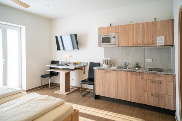 Boardinghouse Schellenberg Hotell Donauwörth Exteriör bild
