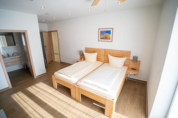 Boardinghouse Schellenberg Hotell Donauwörth Exteriör bild